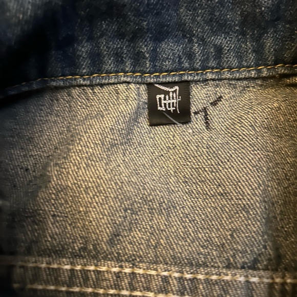 Jean jacket - Picture 5 of 6